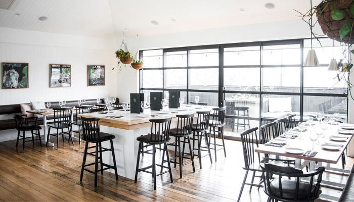 Tonic-Bar-100pax.png Tonic-Bar-100pax.png